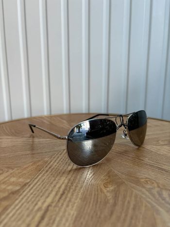 Lunette de soleil / paire de solaire / monture tendance - Gil - Neuf avec étiquette