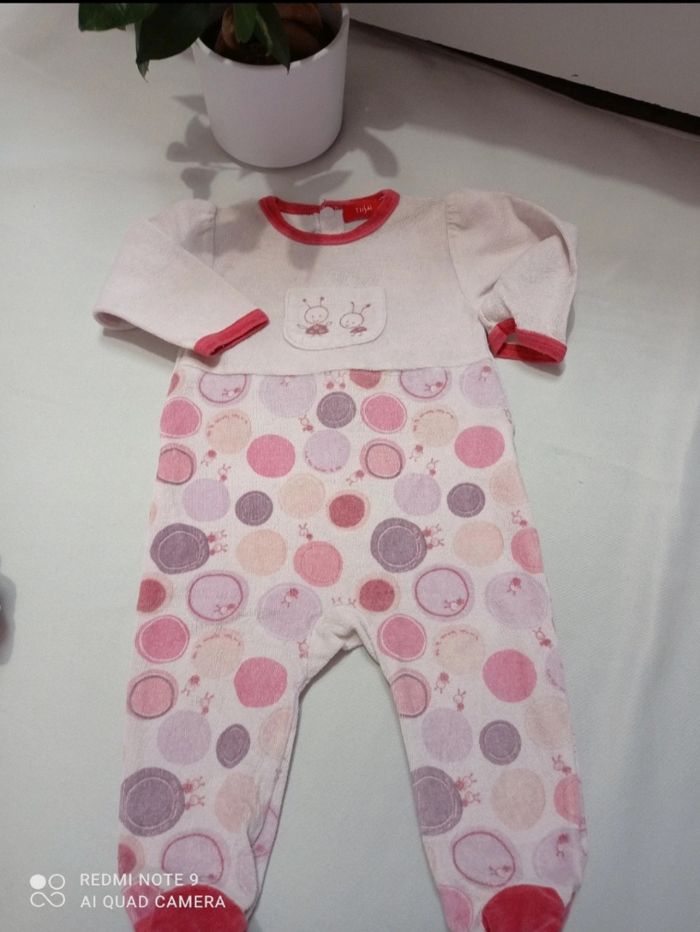 3 pyjamas - photo numéro 7