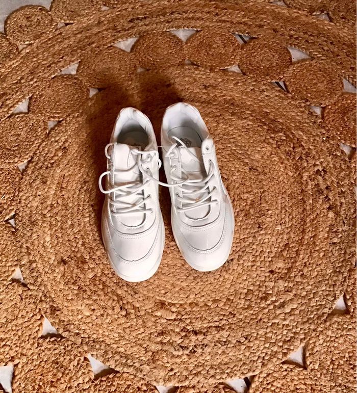 Basket blanche taille 40 - photo numéro 2
