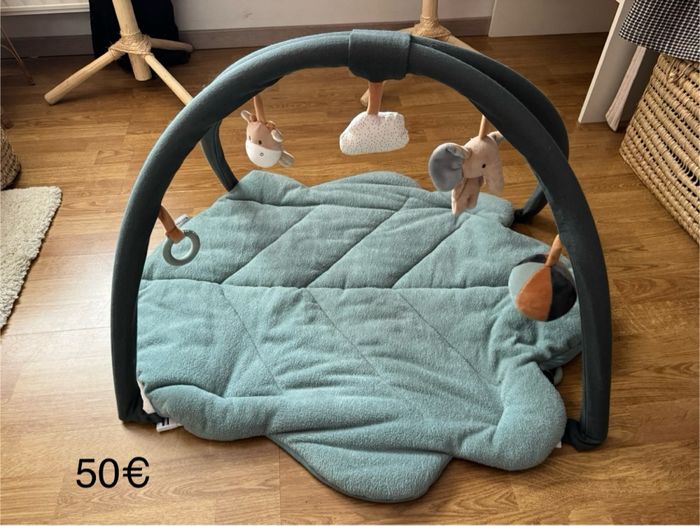 Tapis d’éveil pour avec arche