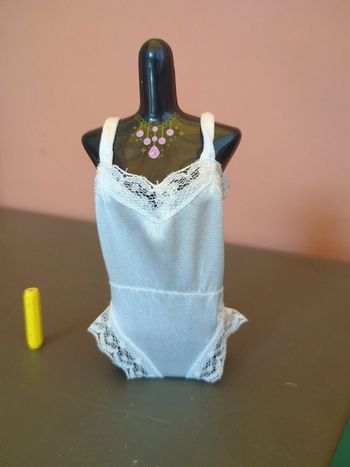 body Poupée barbie dentelle