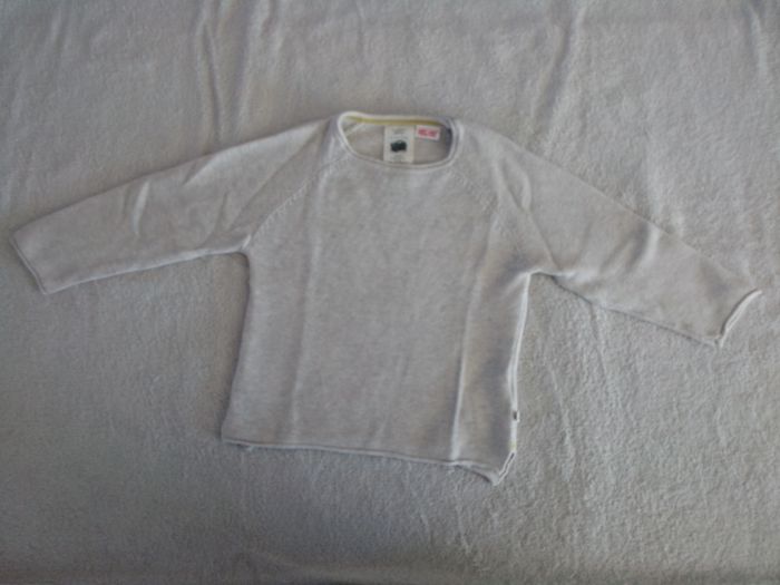 Pull Zara 12-18 mois (réf interne A4)(familleac72)