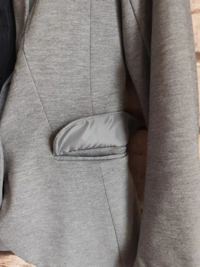 🌸Blazer Gris H&M Taille 34🌸 - photo numéro 3