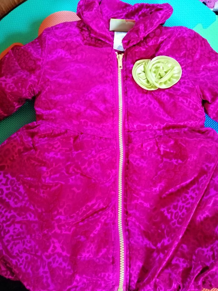 Manteau rose avec béret - photo numéro 2