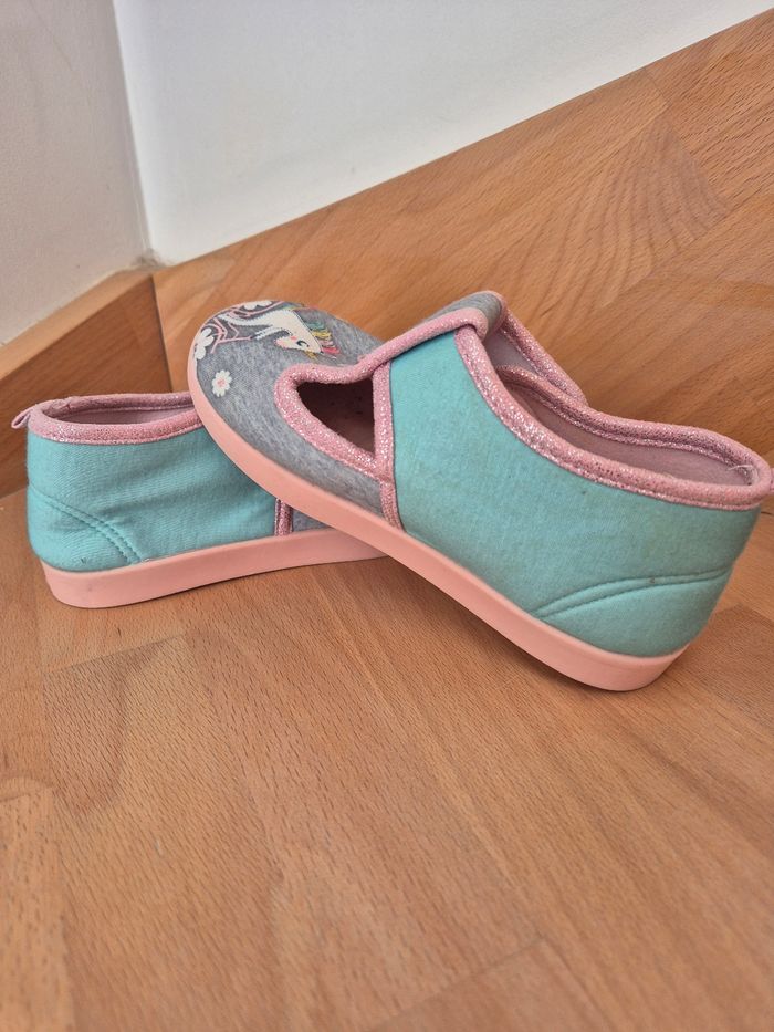 👧 Chaussons - photo numéro 3