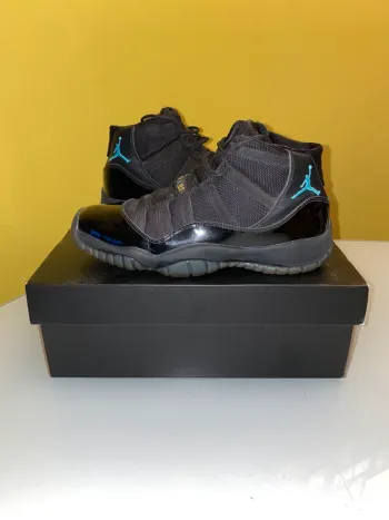 Air Jordan 11