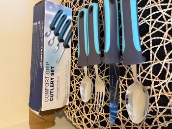 Ensemble de couverts lestés à prise facile