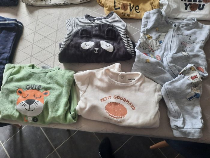 Lot vêtements bébé 9mois - photo numéro 3