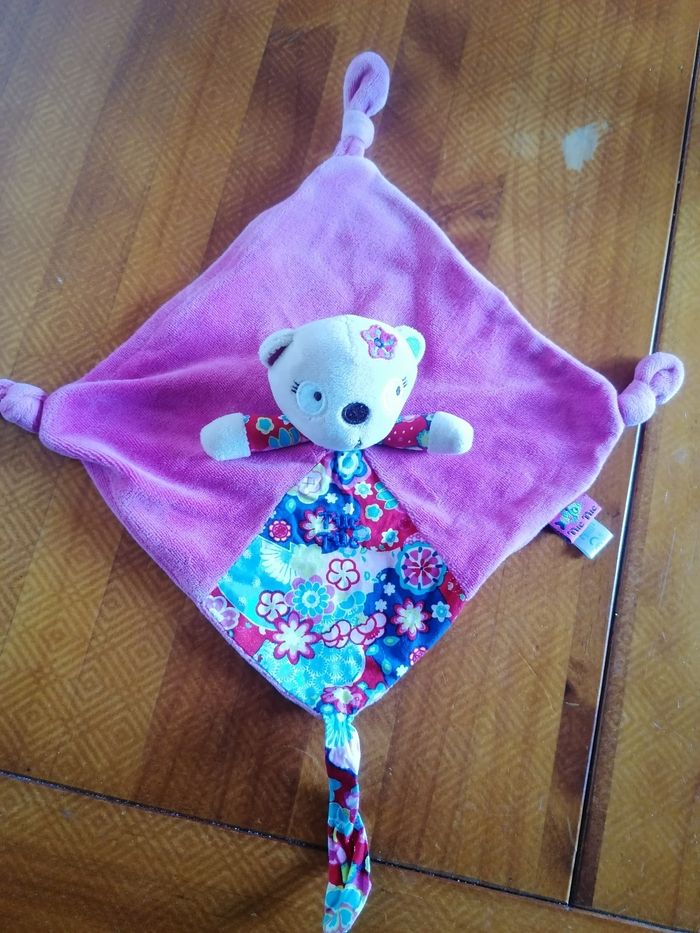 Doudou plat tête de souris rose fushia tuc tuc