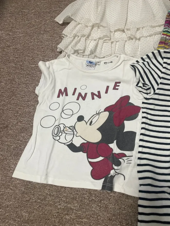 Tee-shirts taches ou vieux  4ans - photo numéro 8