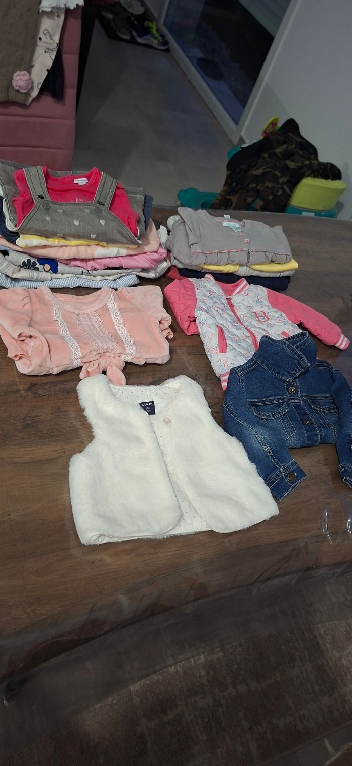 Vêtements bébé fille du 0 au 12 mois - photo numéro 2