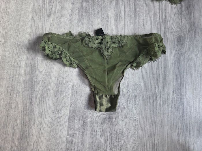 Ensemble lingerie Hunkemoller kaki - haut 85c / bas s - neuf sans étiquette - photo numéro 6