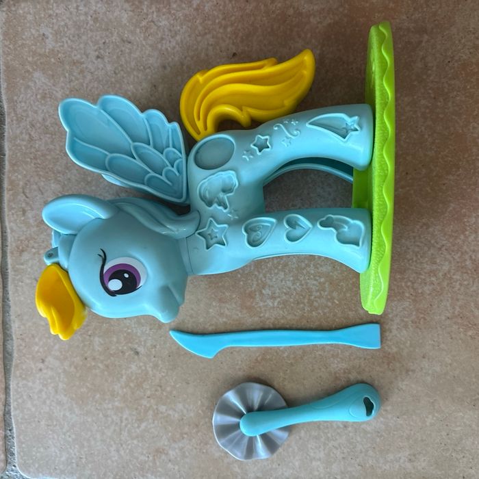 Licorne Play doh