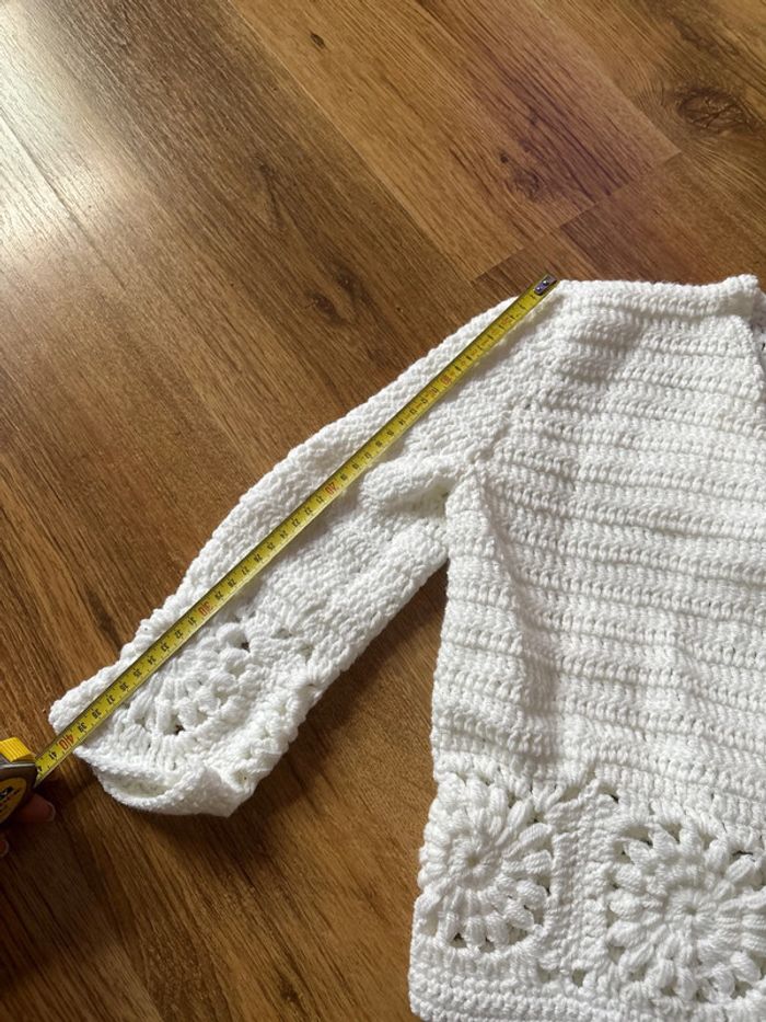 Gilet veste femme ou fille neuf blanc en laine fait main - photo numéro 6