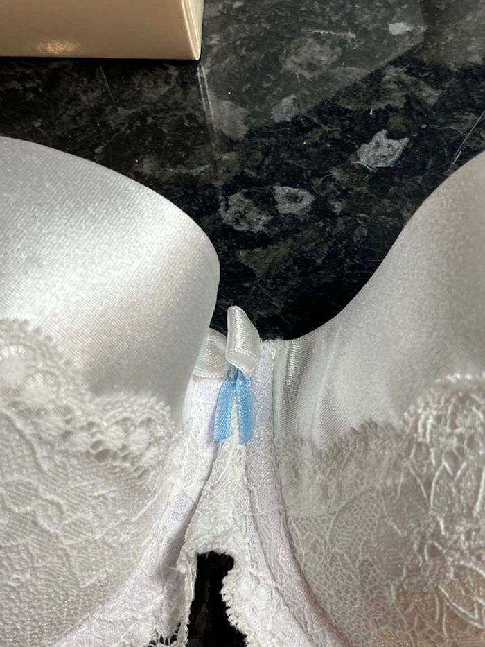 Soutient gorge sexy marque Roza Fifii push up taille 75D neuf - photo numéro 6