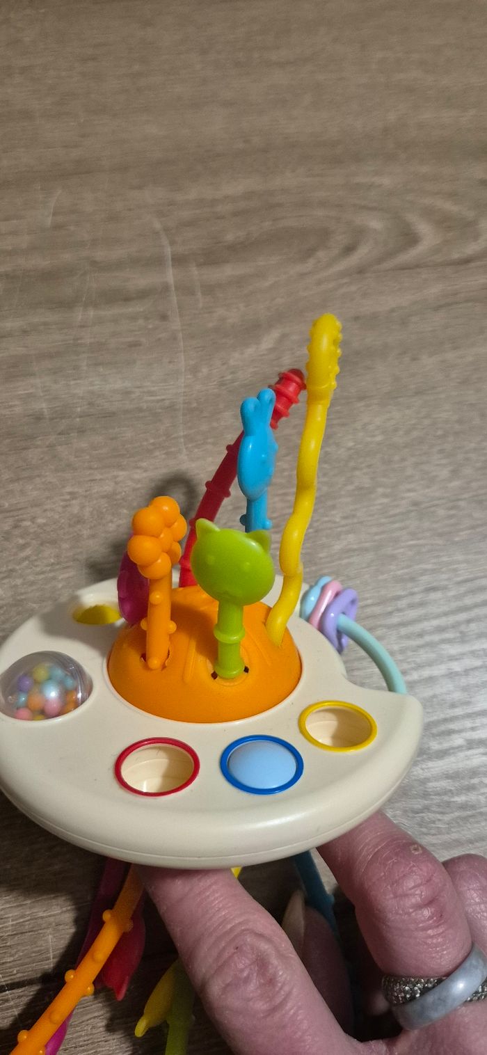 Jouet sensoriel à tirer Montessori - photo numéro 3