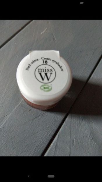 Fard à paupières crème