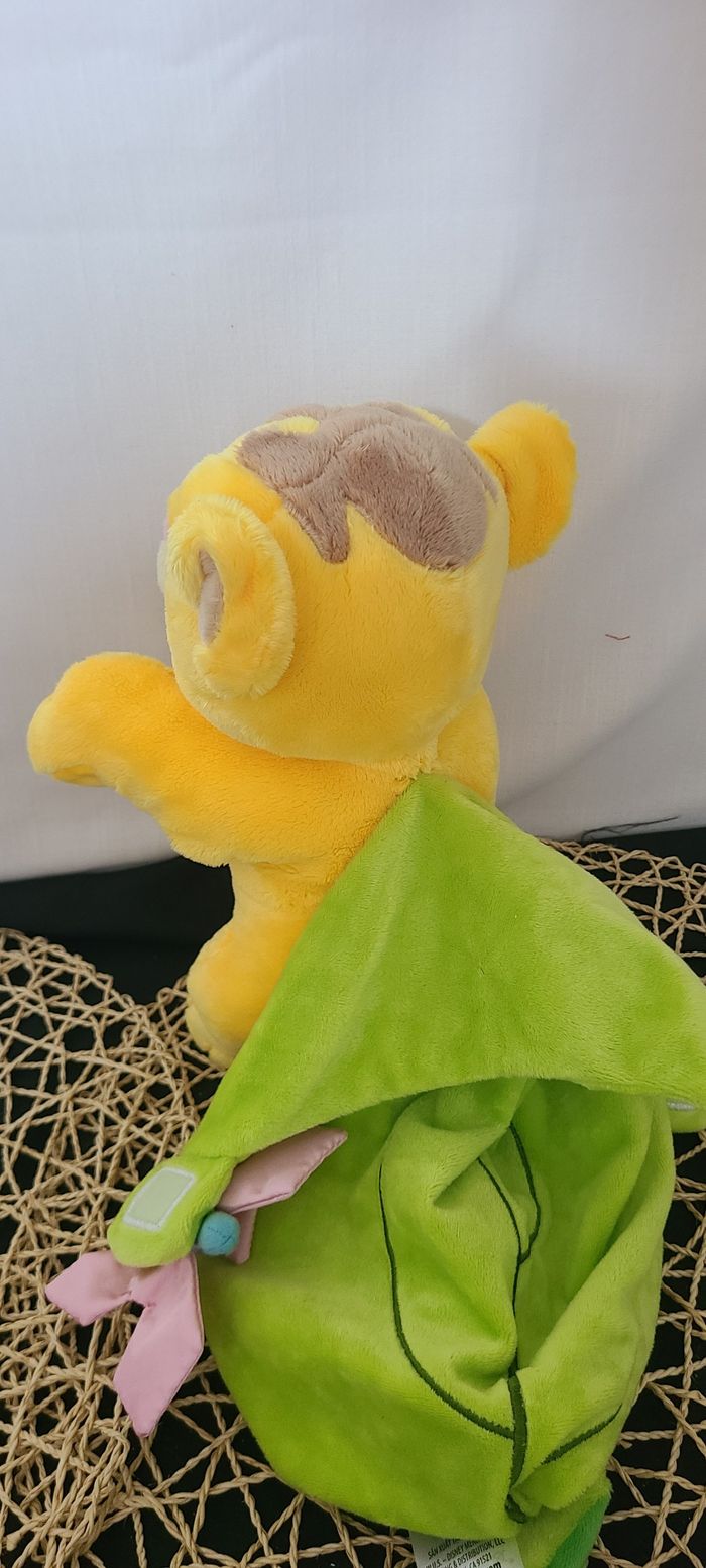 Peluche Simba DISNEYLAND PARIS Le Roi Lion couverture feuille bébé Disney - photo numéro 2