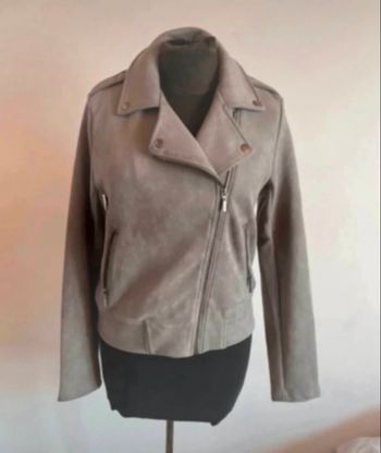 Veste en daim gris clair taille M de chez La Halle en bon état