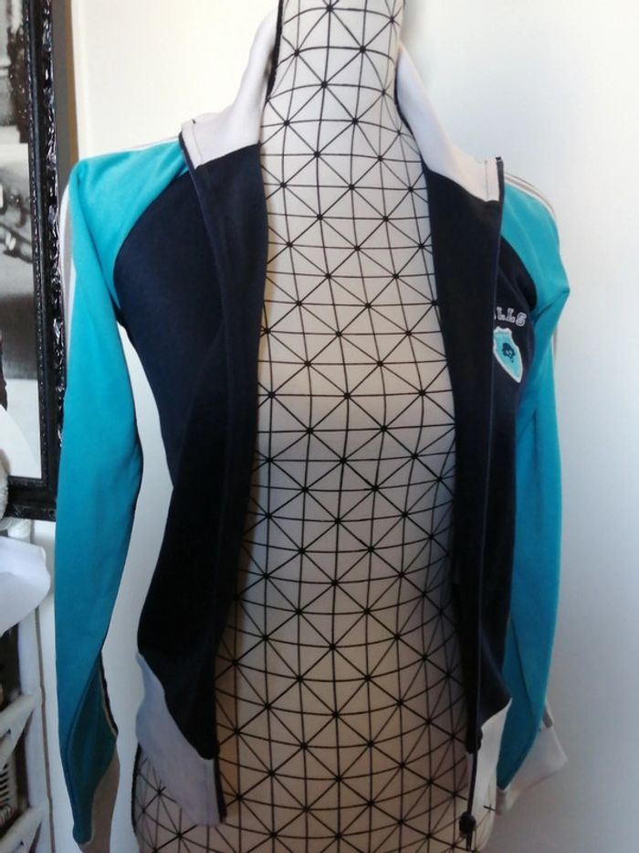 Veste de sport. Taille M - photo numéro 4