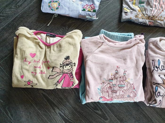Lot de 15 vêtements fille 8 ans - photo numéro 9