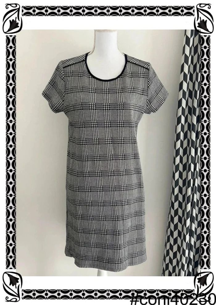 Robe manches courtes