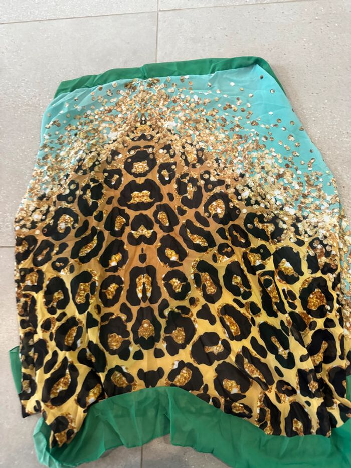 Cape verte taille unique, très bon état - photo numéro 3