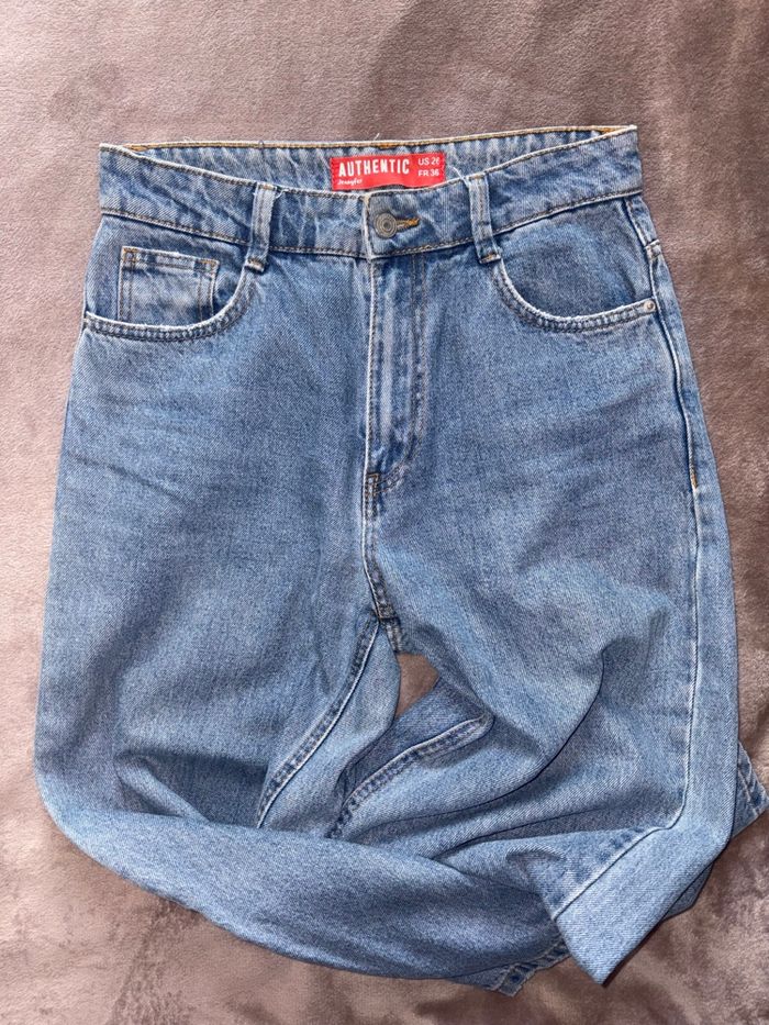 Jean court à jambes larges Jennyfer femme taille 36 en très bon état - photo numéro 4