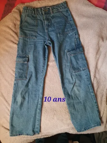 Jean cargo bleu Gémo taille 10 ans