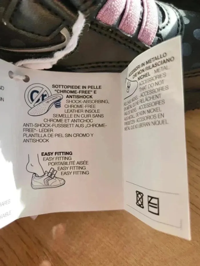 Chaussures montantes Geox, pointure 20, neuves - photo numรฉro 17