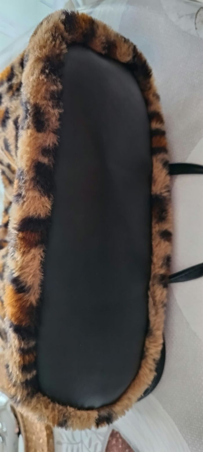 Sac fausse fourrure léopard  Neuf - photo numéro 7