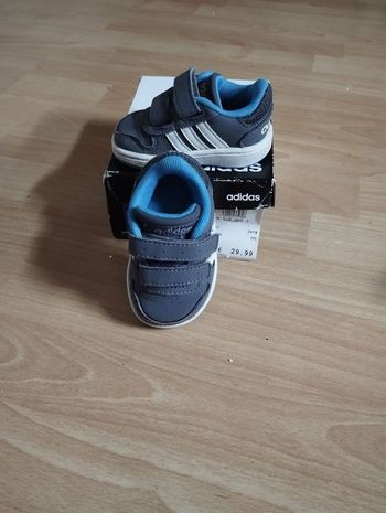 Adidas T18