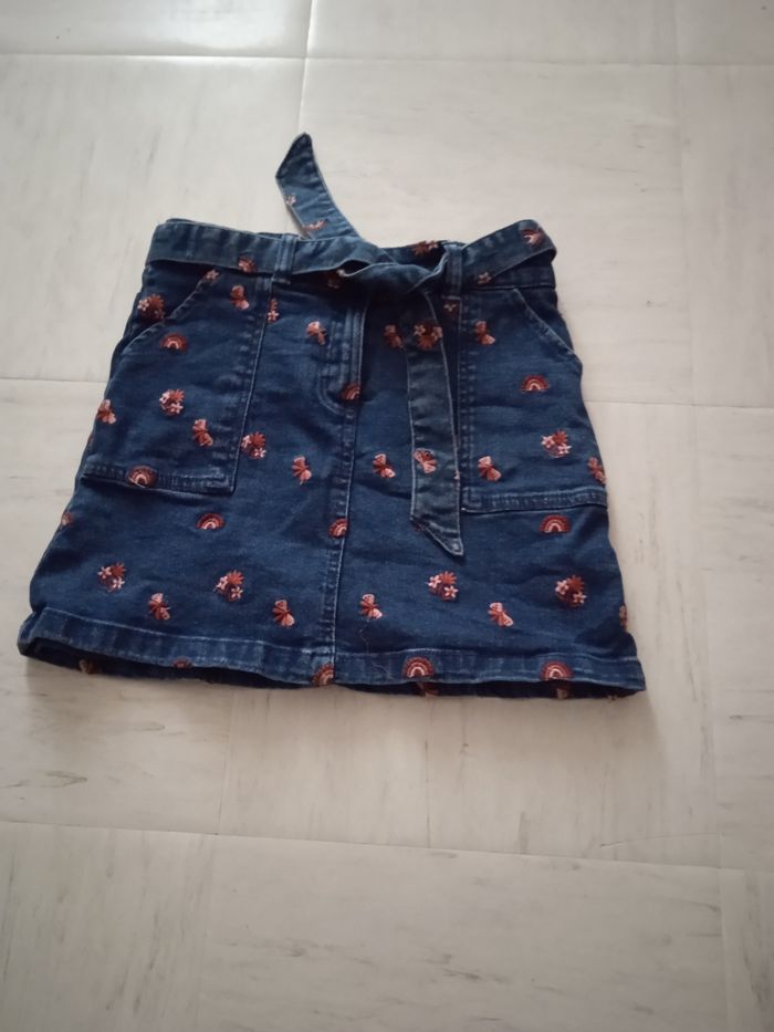 Vend jupe fille en jeans.  9 ans marque sergent major - photo numéro 3
