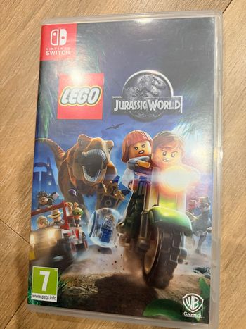 Jeu Nintendo switch jurassic world lego 