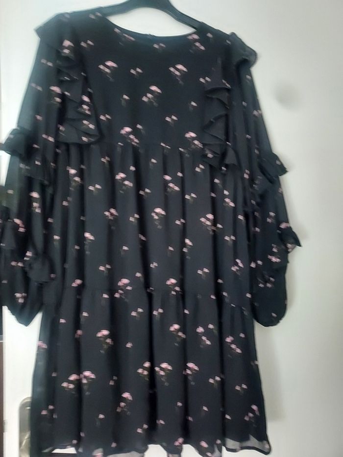 Robe noir camaieu - photo numéro 3
