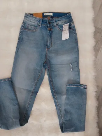 Jean skinny, kiabi, taille 34, neuf avec étiquettes