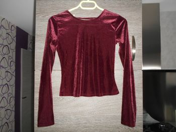 Haut (Bershka), taille: S (correspond à du 36)