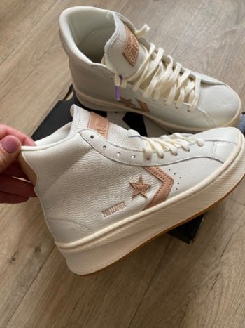 Converses Pro Leather