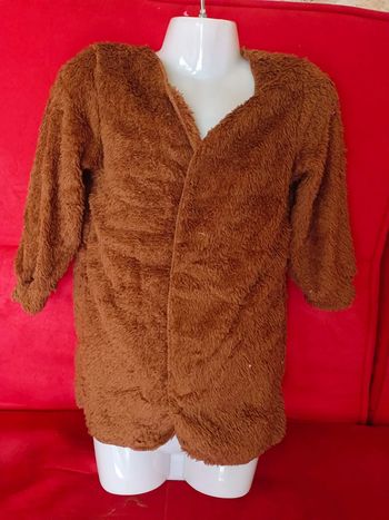 Gilet neuf 4 ans