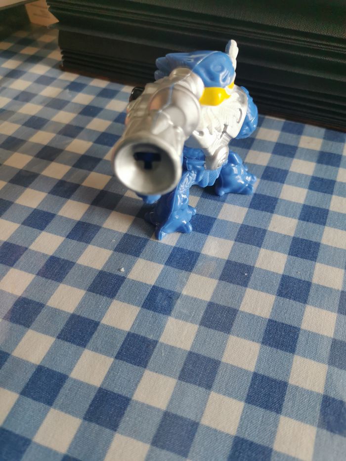 Skylanders Jet-Vac figurine aigle bleu McDonald's - photo numéro 3