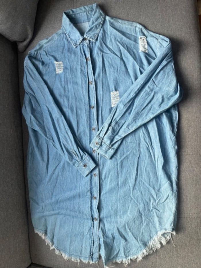 Chemise longue troué