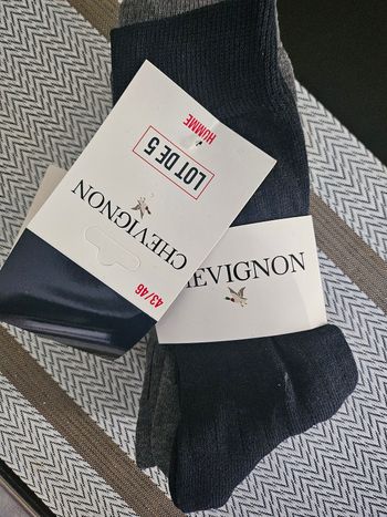 Lot de  chaussettes  neuve marque chevignon  taille 43.45