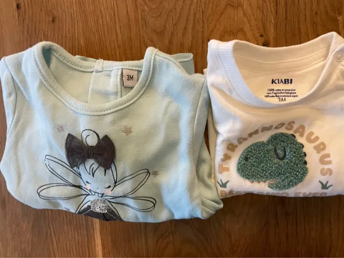 2 T-shirt 3 mois - photo numéro 2