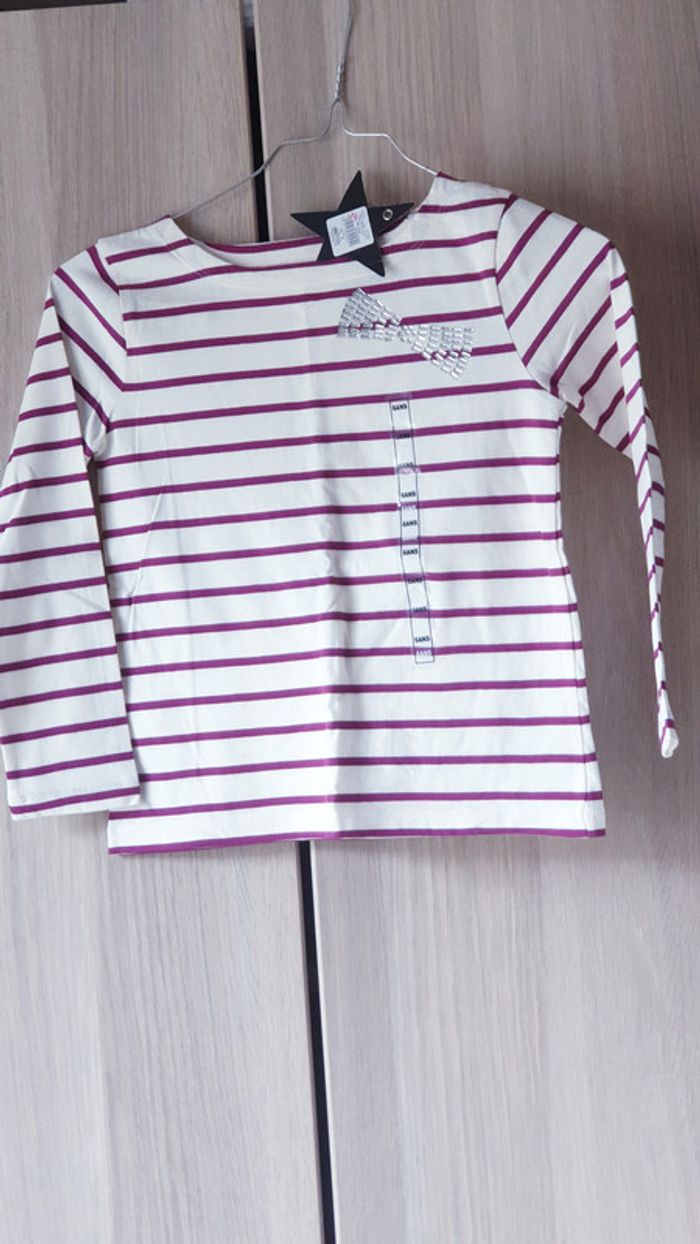Tres jolie haut taille 6 ans Neuf