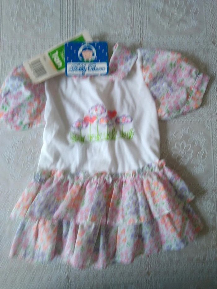 Robe fleurie 12 mois - photo numéro 2