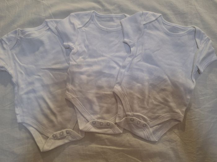 Lot de 3 bodies manches courtes 3 mois
