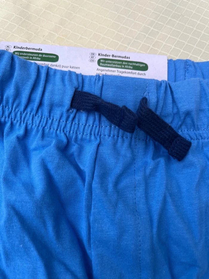 Bermuda 100% coton bleu taille 8-10 ans - photo numéro 3