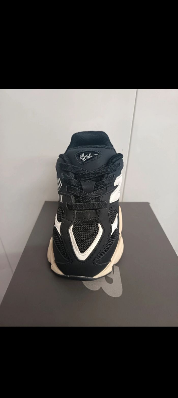 Basket enfants NB T.28 - photo numéro 2