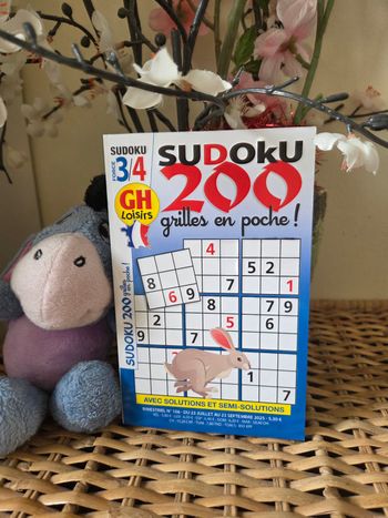 💜Sudoku 200 grilles en poche force 3/4