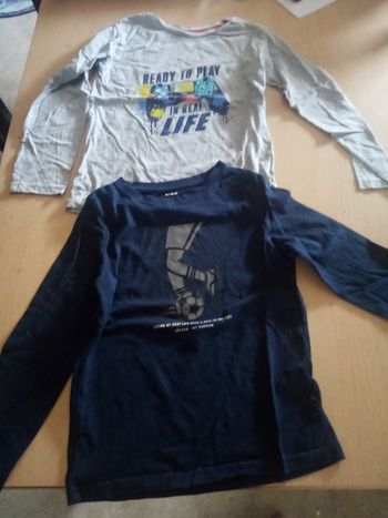 Sweats et pull 8ans bonne état